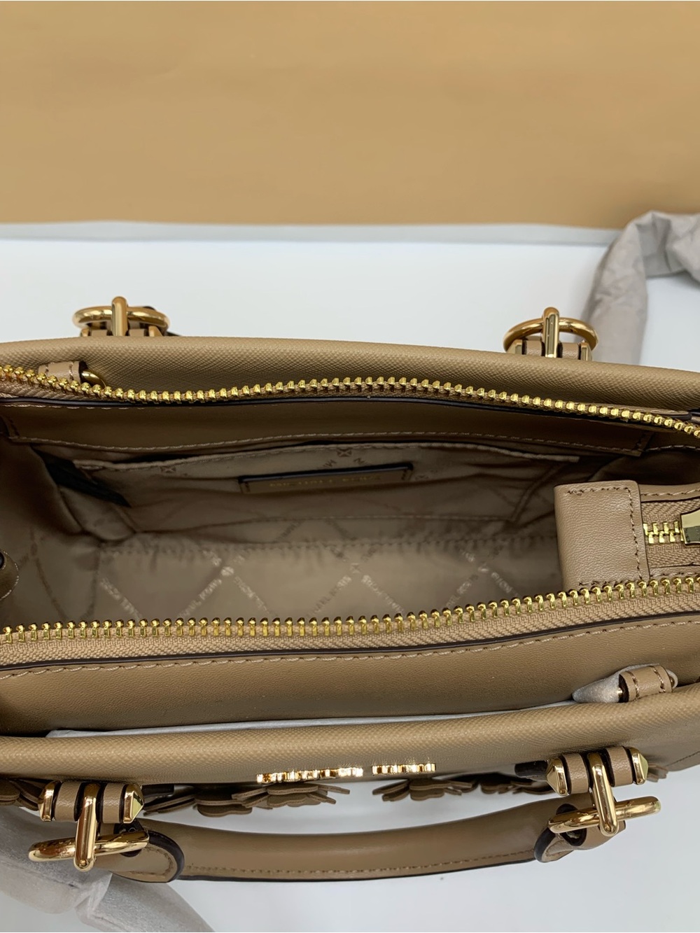 NWT Michael Kors Marilyn  Camel Floral Applique Satchel - Picture 10 of 15